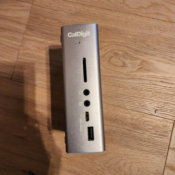 Caldigit thunderbolt TS3 plus - Picture 2 of 4